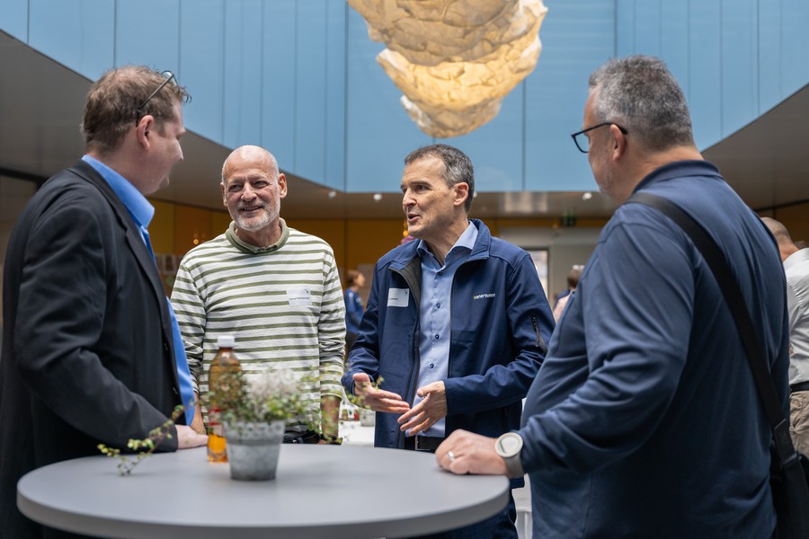 Kollegen im Austausch