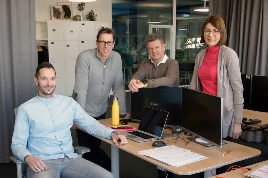 L'équipe OMS d'enersuisse: Michael Fenselau, Uwe Reckmann, Giuseppe Sciuto, Ekaterina Gateva,  Noelis Lantigua (pas sur la photo)