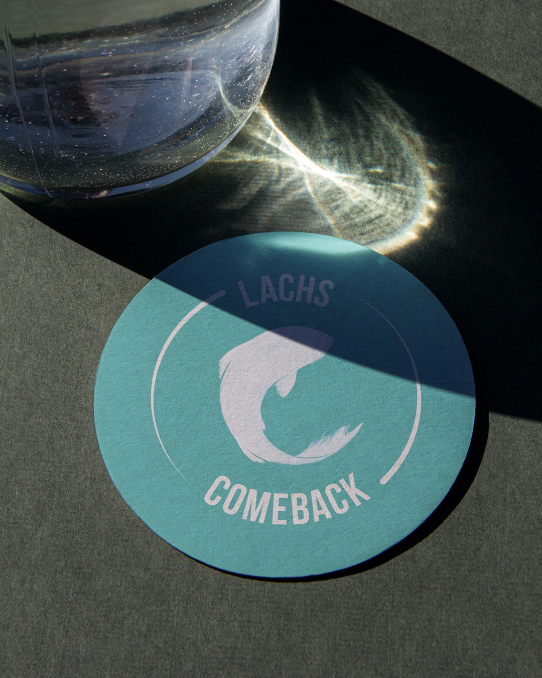 Bierdeckel der Kampagne «Lachscomeback» für die Kundschaft WWF