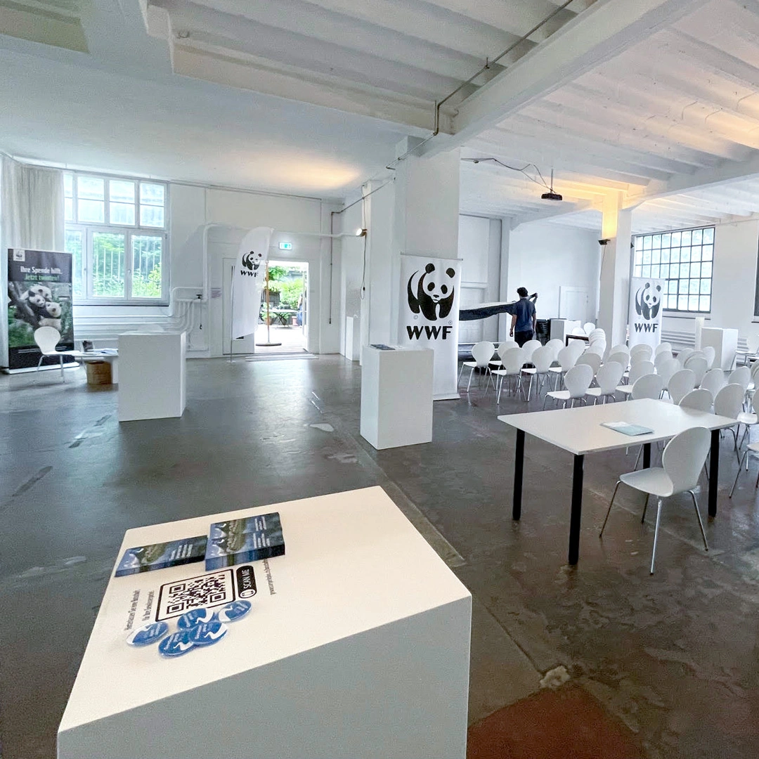 WWF Gewässerperle Plus, Plakate, Ausstellung
