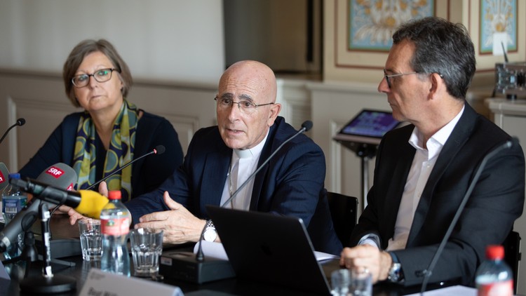 Bischof Bonnemain an der Medienkonferenz zur Missbrauchstudie 2023