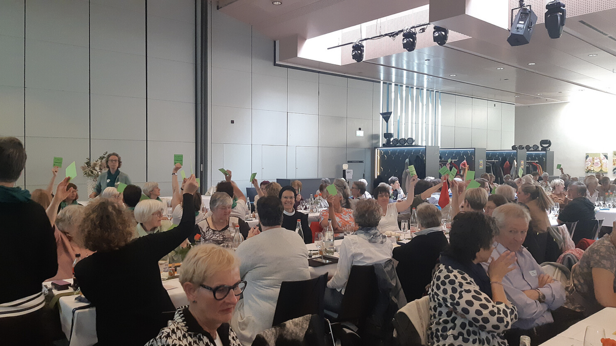 Abstimmung beim Frauenbund Schweiz