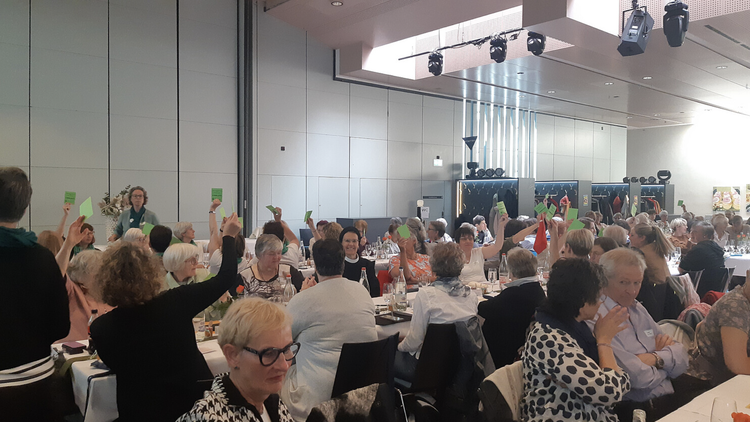 Abstimmung beim Frauenbund Schweiz