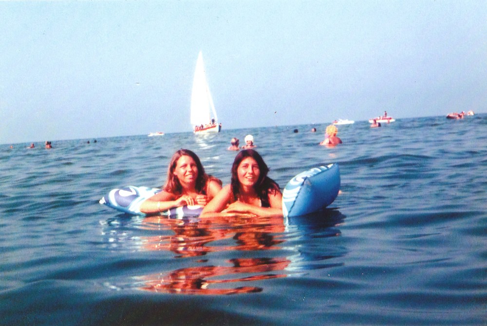 Marité et sa sœur Eliane.