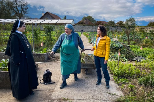 Bild von «Mona mittendrin» im Kloster