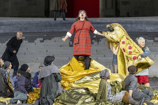 Bild von 100 Jahre Welttheater: Geschichten, die das Jubiläum schreibt