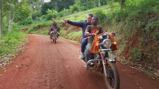 Bild von «SRF DOK»: Vom Juristen zum Gewürzhändler