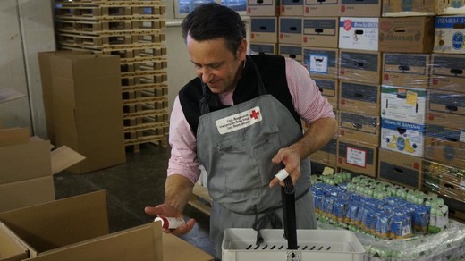 Bild von «2 x Weihnachten»: Über 60'000 Pakete für armutsbetroffene Menschen