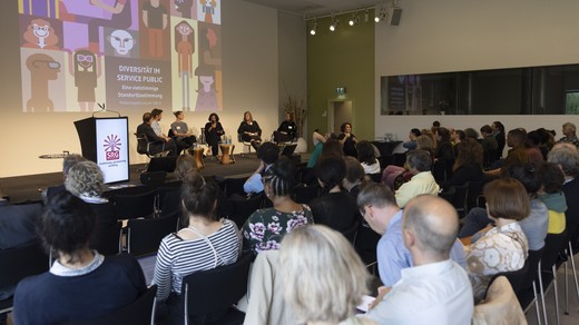 Bild von Eine vielstimmige Standortbestimmung zur Diversität im Service public