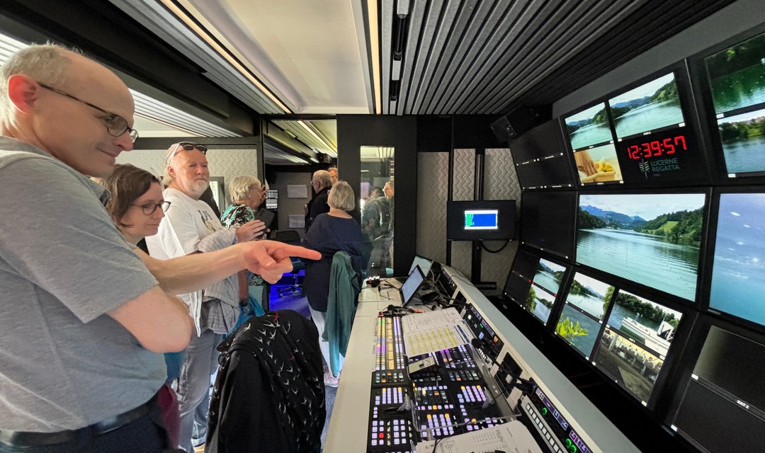 Bild von Lucerne Regatta: SRG Luzern zu Besuch im SRF Regiewagen
