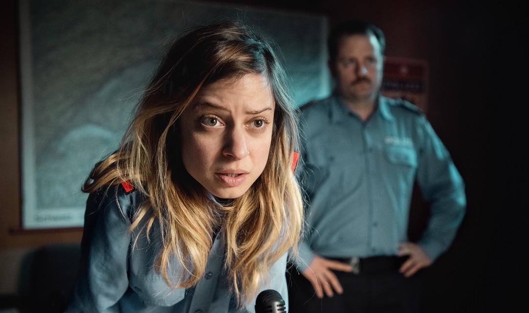 Polizistin Nico und ihr Ermittlungspartner Kevin bei einem Verhör