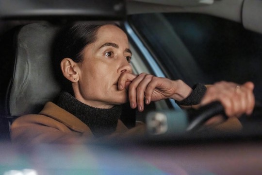 Bild von Neue internationale Koproduktion: «In Her Car»