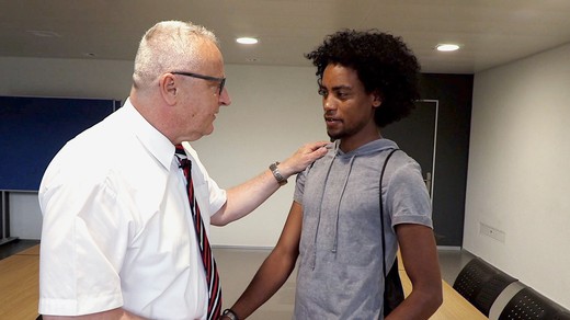 Bild von «DOK»: Auf euch hat hier niemand gewartet – Die Jahre danach