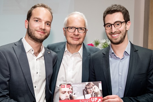 Bild von Ruedi Matter verleiht Publikumspreis bei Start-up-Wettbewerb Venture