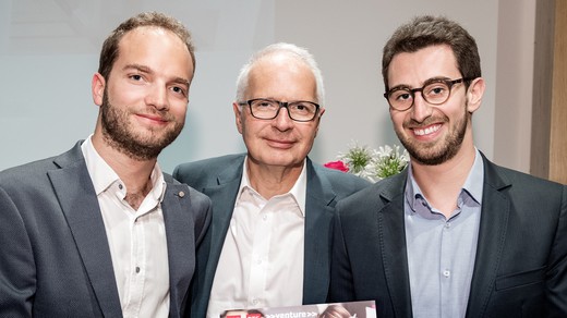 Bild von Ruedi Matter verleiht Publikumspreis bei Start-up-Wettbewerb Venture