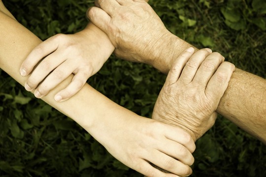 Bild von Themenmonat «Zusammenhalt» auf SRG Insider 