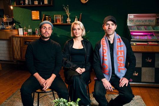 Bild von «Neu aufgelegt: Mani Matter 2022» mit Loco Escrito, Lo & Leduc und Veronica Fusaro