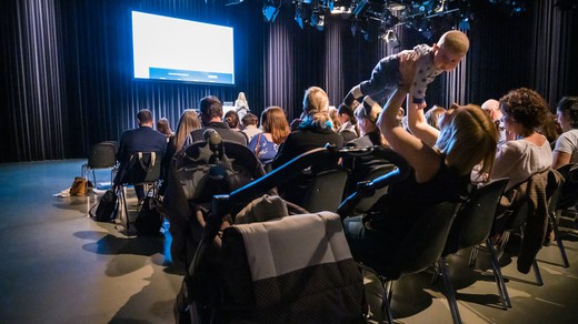 Bild von SRF Familien-Forum auf Herbst verschoben