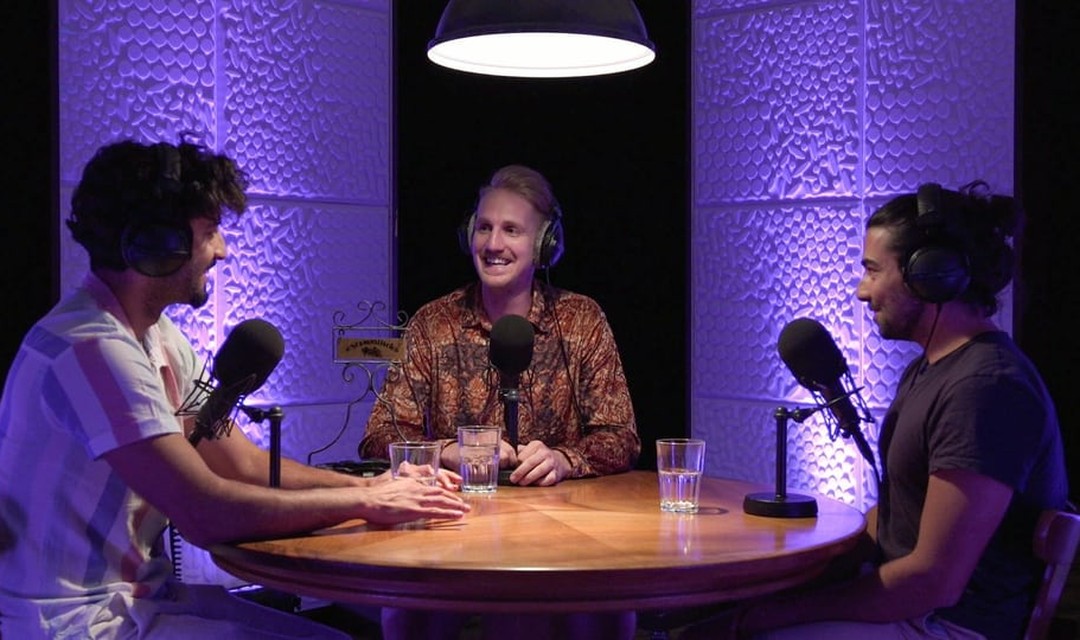 Julian, Ramin und Robin bei der Aufzeichnung des Podcasts im Studio