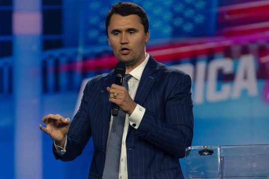 Bild von Darf Charlie Kirk als «rechtsextrem» bezeichnet werden?