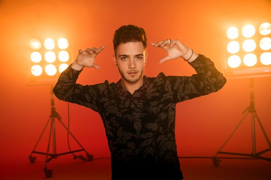 Bild von Luca Hänni mit «She Got Me» für die Schweiz am «Eurovision Song Contest» 2019