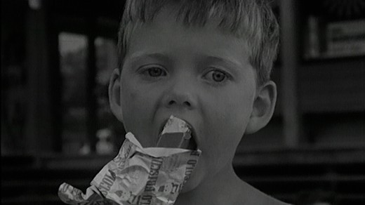 Bild von Zum Anbeissen: zu Besuch in einer Glace-Fabrik 1964