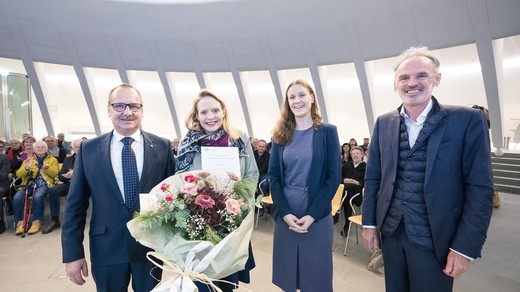 Bild von Medienpreis an Luzia Tschirky