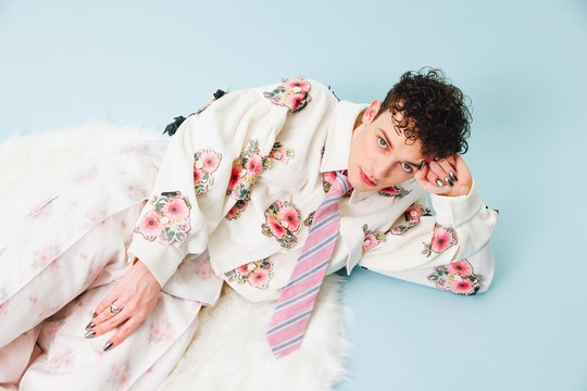 Bild von Nemo mit «The Code» für die Schweiz am ESC 2024