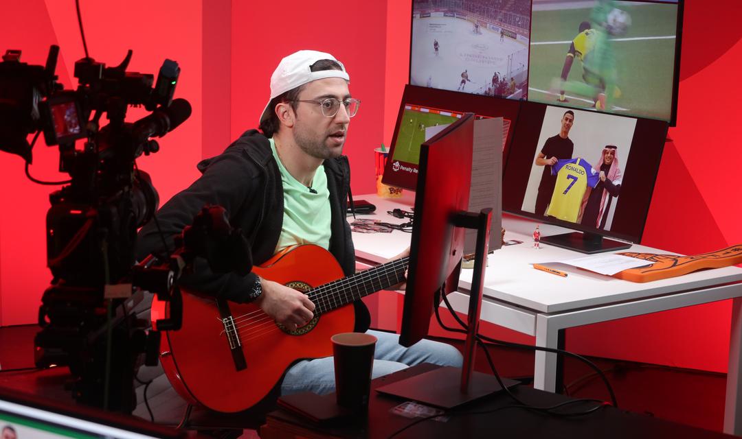 Foto von Sven Ivanić während einer Aufzeichnung von «Das VAR's»