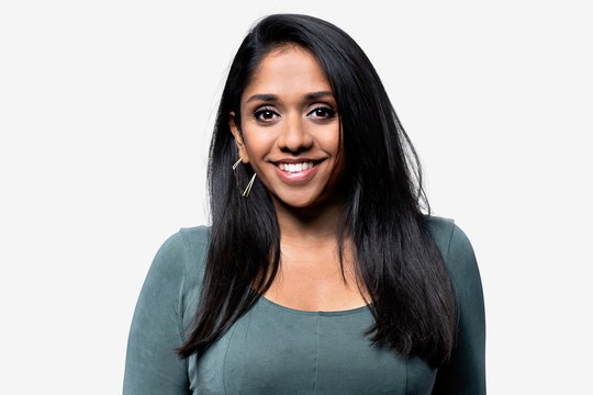 Bild von Tama Vakeesan ergänzt Moderatorinnen-Team von «Puls»