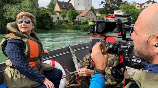 Bild von «DOK»: Viola Amherd – Unterwegs mit der Verteidigungsministerin