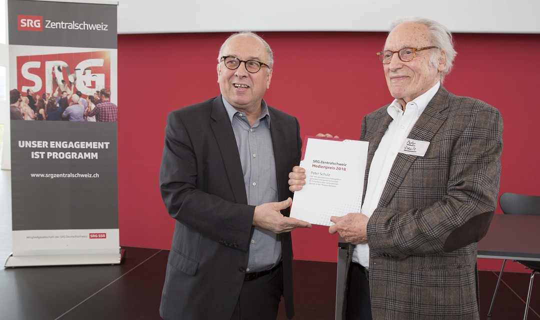 Medienpreisübergabe Niklaus Zeier Peter Schulz