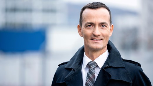 Bild von Grossbritannien-Korrespondent Michael Gerber kehrt zurück in die Schweiz