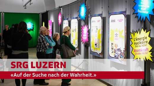Bild von Führung mit der SRG Luzern durch die Ausstellung: «Auf der Suche nach der Wahrheit. Wir und der Journalismus»