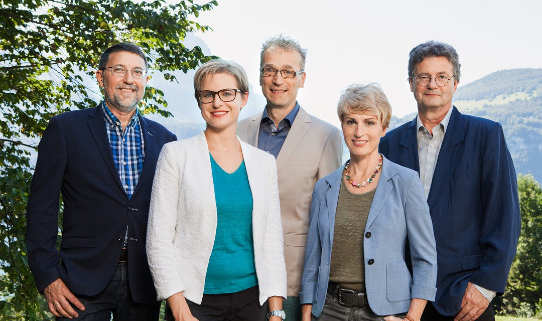 Gruppenbild der Sprecherinnen und Sprecher (v.l.n.r.): Arnold Landtwing, Edith Birbaumer, Peter Feenstra, Catherine McMillan und Christoph Jungen