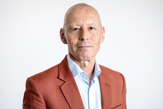 Bild von Hansjürg Zumstein gewinnt öV-Medienpreis 2022