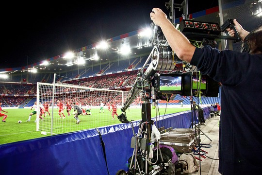 Bild von Der neue Sonntag auf Radio SRF 3: Hitparade, Fussball und Schweizer Musik