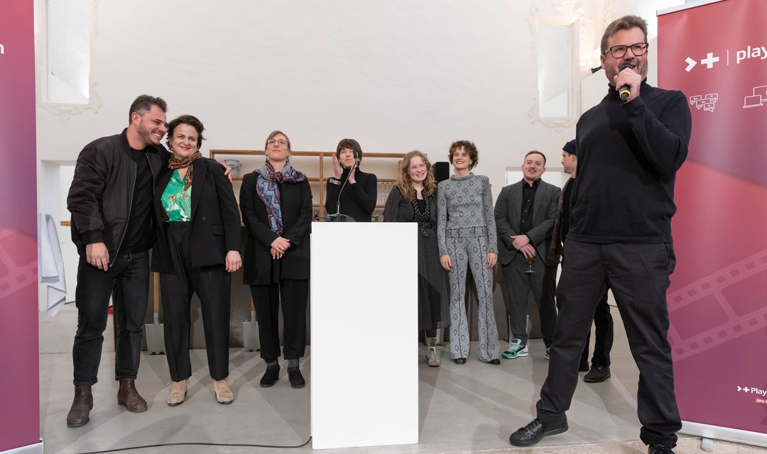 Foto der Crew der 2.Staffel von «Neumatt» während des Podiumsgespräches