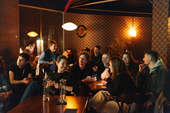 Bild von Film, Leidenschaft und SRG-Förderung – ein inspirierender Abend in Zug