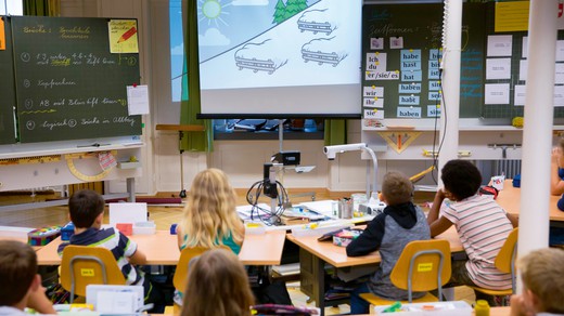 Bild von Das Bildungsfernsehen wird multimedial