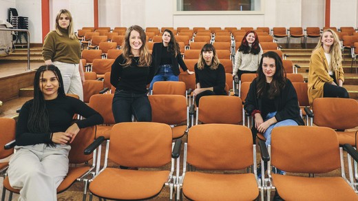 Bild von Jung, vielseitig – und nur für Frauen