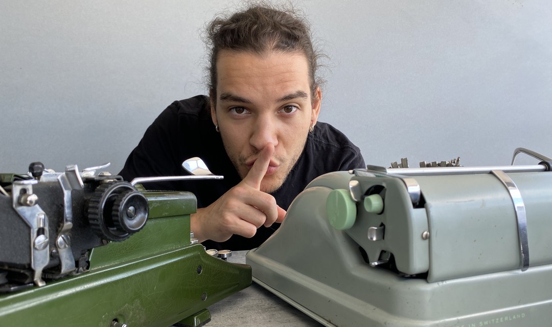 Praktikant Jan ist in die Geschichte einer wichtigen Geheimdienstoperation eingetaucht