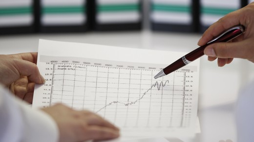 Bild von Sektion 4 lädt ein zur «Wirtschaftsberichterstattung in Fernsehen, Radio und Zeitung»