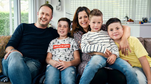 Bild von «SRF bi de Lüt – Familiensache Spezial»: Nicole Berchtold mit berührenden Geschichten