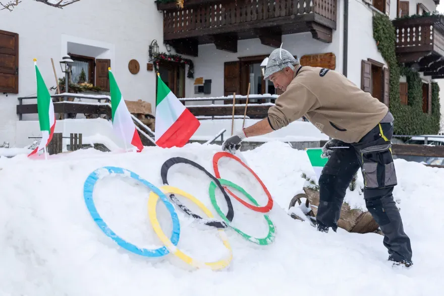 Milano–Cortina 2026 gilt als erster Test für ein regional verteiltes Olympia-Modell mit überwiegend bestehender Infrastruktur.