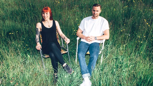 Bild von Rika Brune und Julian Thorner präsentieren den SRF 3 Festivalsommer