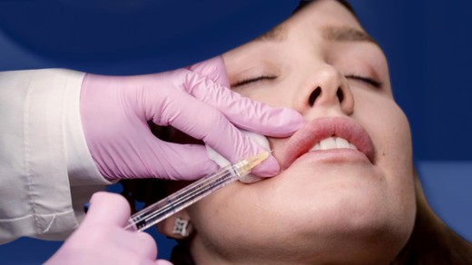 Bild von «DOK» über Schönheits-OPs: Ein relevanter Beitrag zum Diskurs über das moderne Körperbild