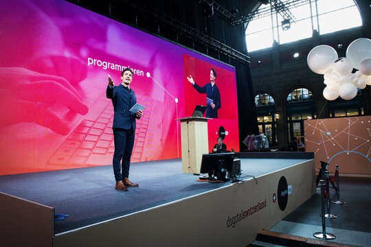 Bild von Zweiter Schweizer Digitaltag bei SRF