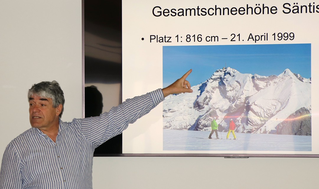 Bild von Blick in die Wetterküche mit Felix Blumer