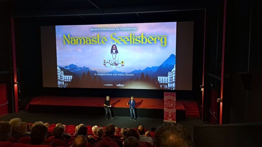 Bild von Felice Zenoni begeisterte Publikum mit Vorpremiere von «Namaste Seelisberg»